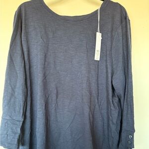 long sleeve chicos 4 (xl)
with bottom cuff detail